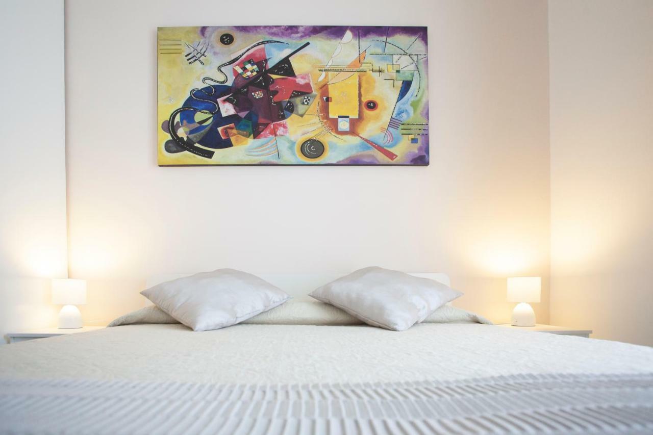 Rosella's Guest house
