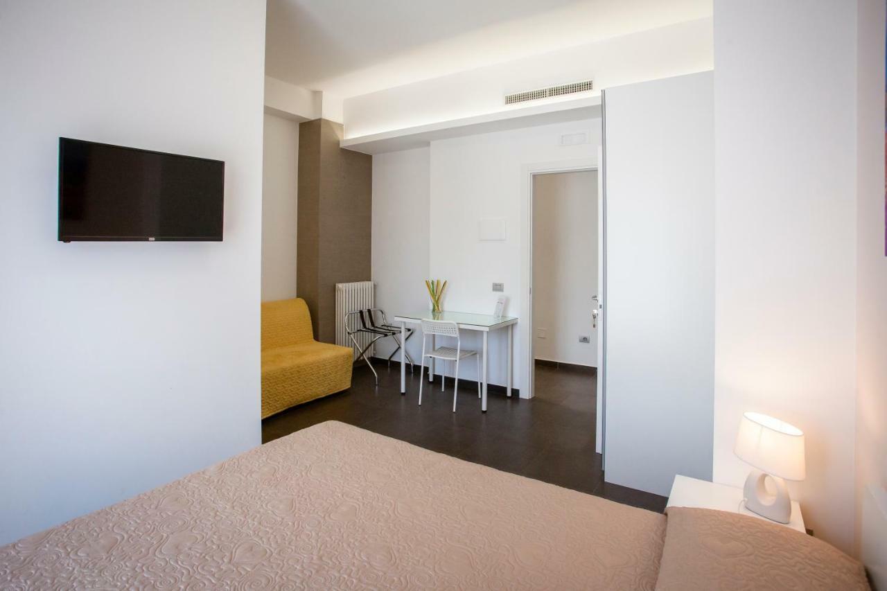 Rosella's Guest house *